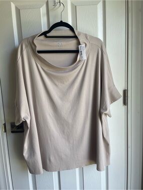 Planet by Lauren G Relaxed Short Sleeve Oversized Tee in putty